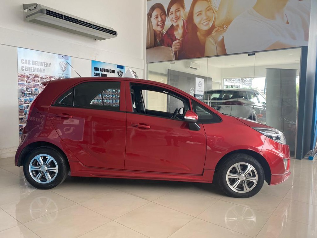 2017 Iriz 1 3l A Cvt Standard